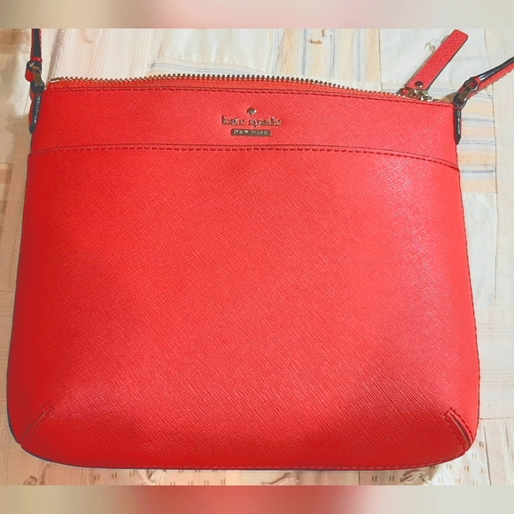 KATE SPADE | Coral Crossbody